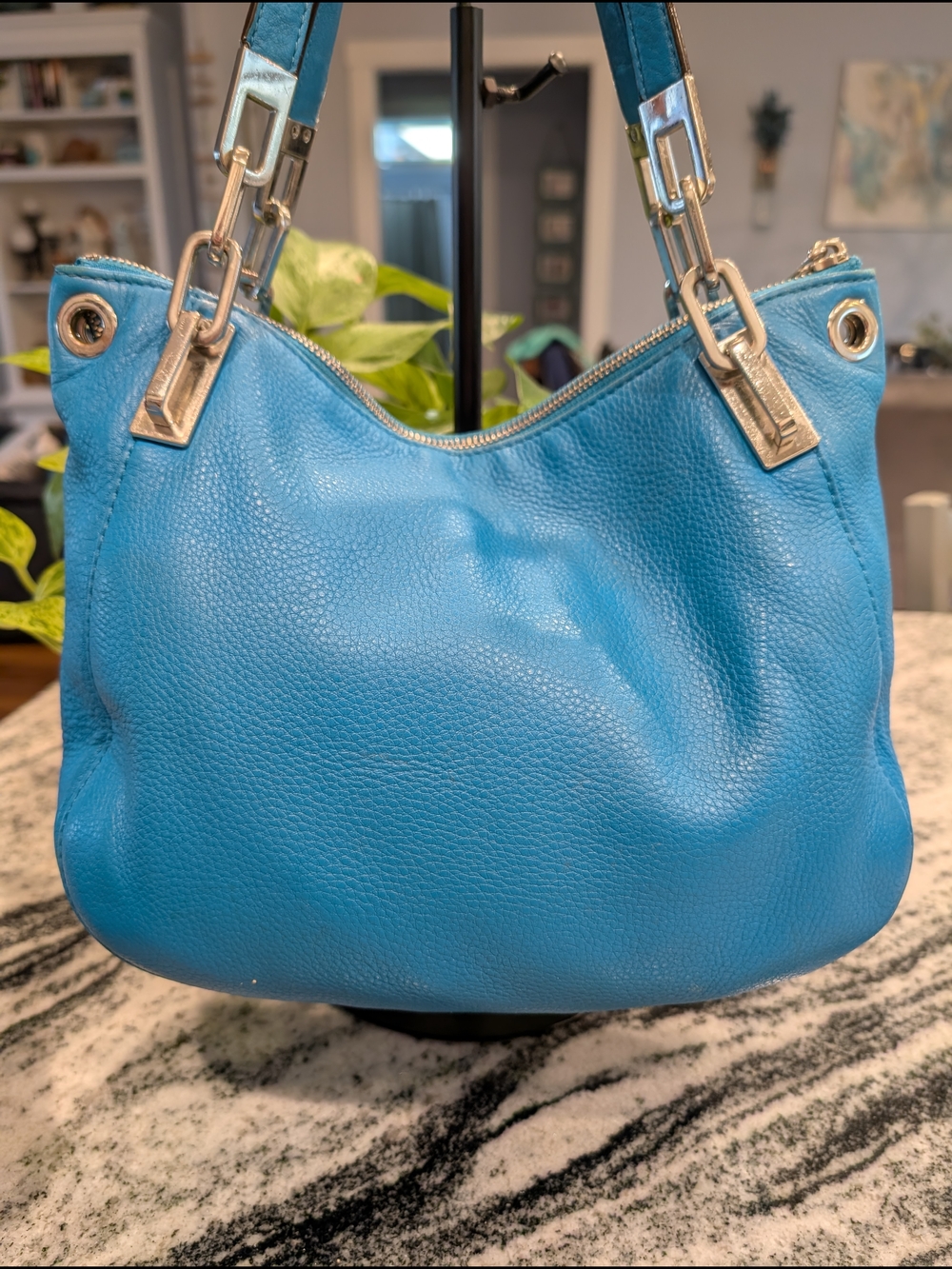 Michael Kors Brooke Hobo Shoulder Bag w/Matching Wallet & More! You Get 6 PIECES - Picture 2 of 16